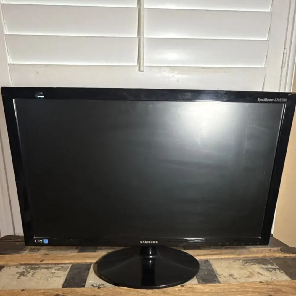 Samsung SyncMaster S24B300 24